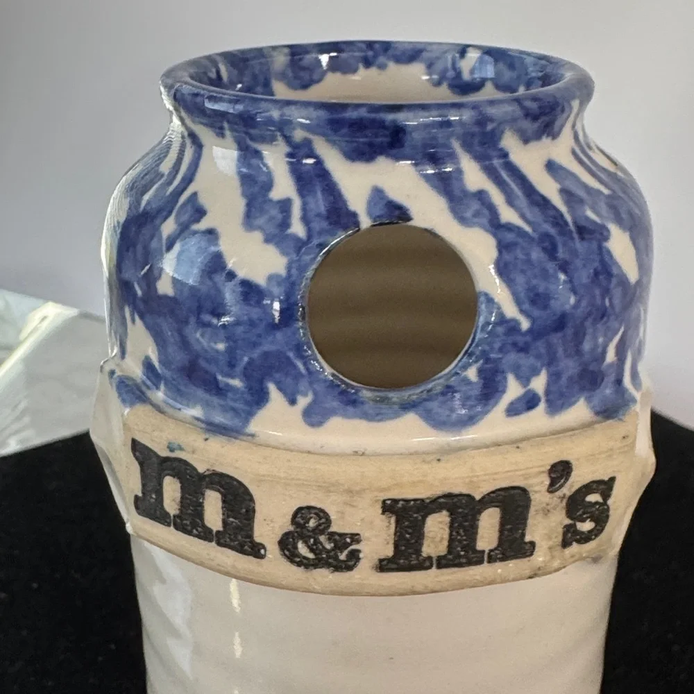 N/A ceramic jar